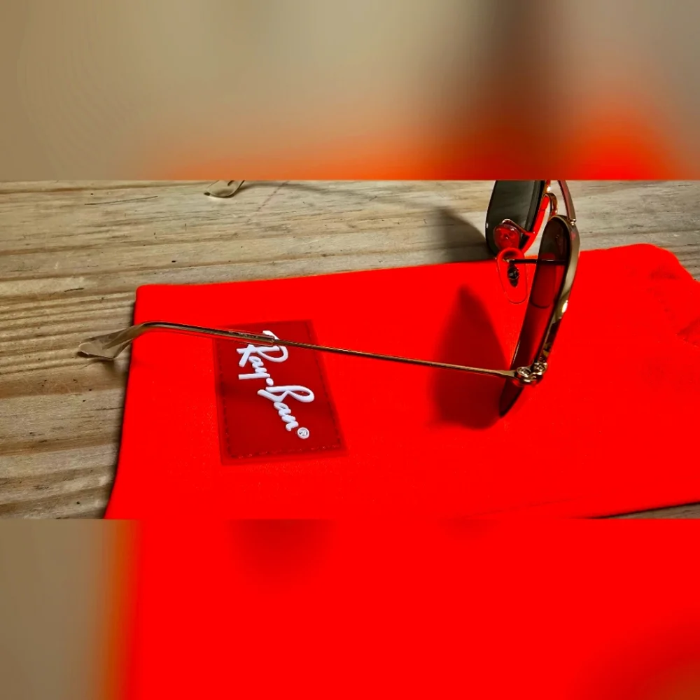 Ray-Ban Classic Gold Aviator Sunglasses